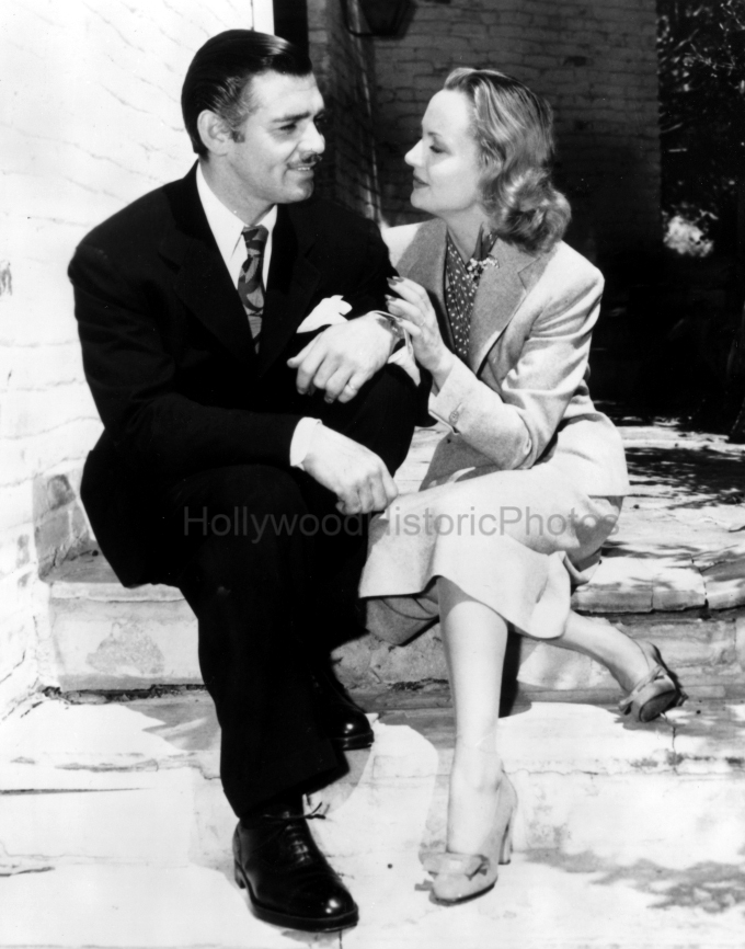 Carole Lombard 1939 With Clark Gable wm.jpg